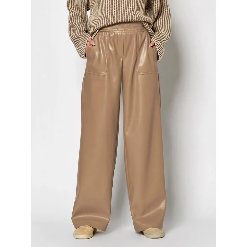 Mara_wide_leg_369 – Broek van Rosner met lederlook
