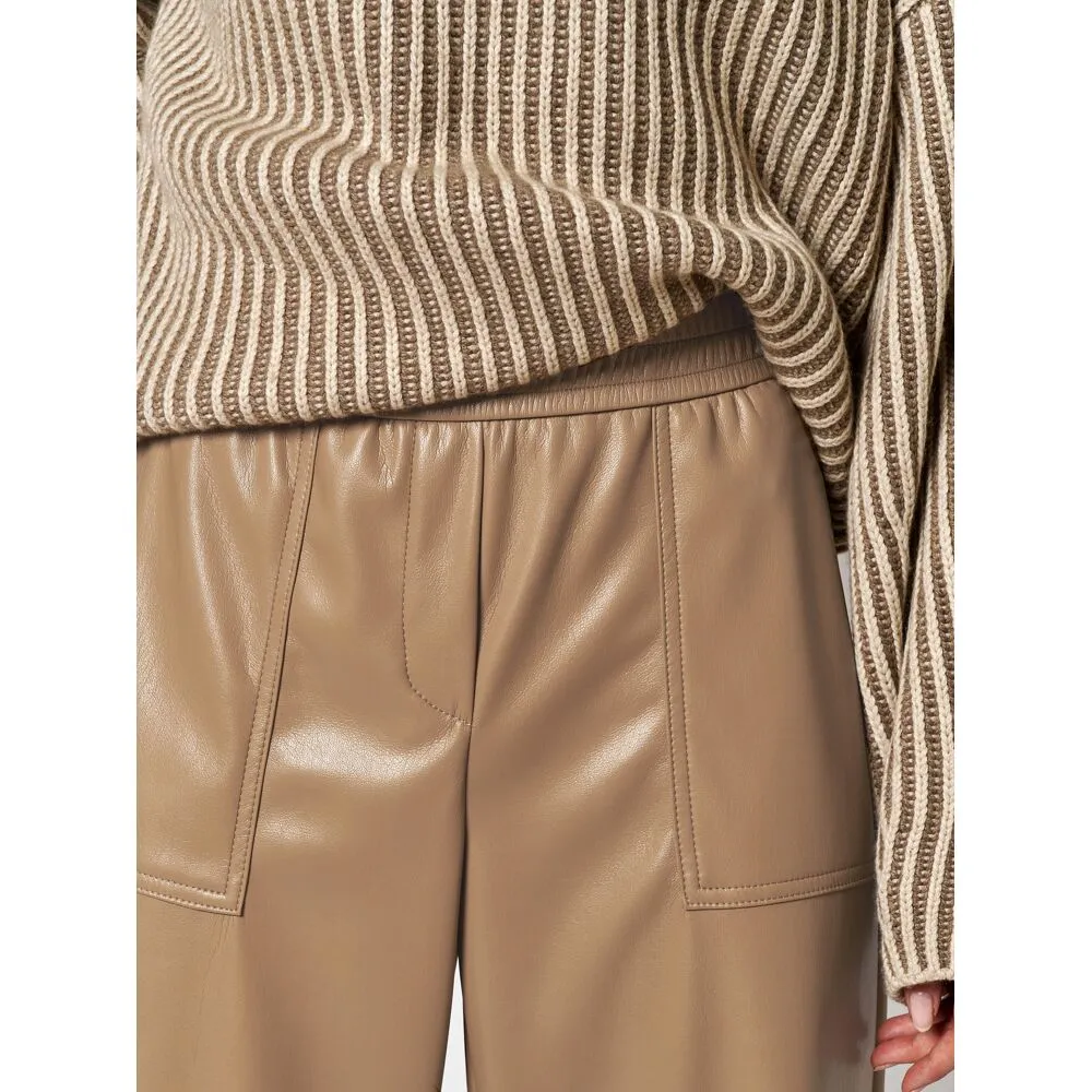 Mara_wide_leg_369 – Broek van Rosner met lederlook